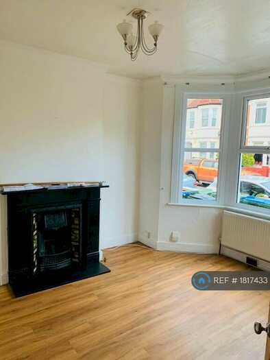 2 Bedroom Terraced House To Rent In Eastcombe Avenue, London, SE7
