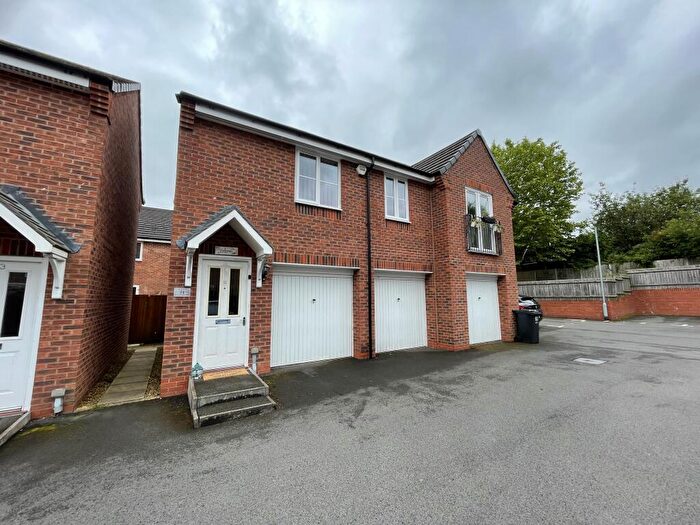 2 Bedroom Apartment To Rent In Halesowen, West Midlands, B63