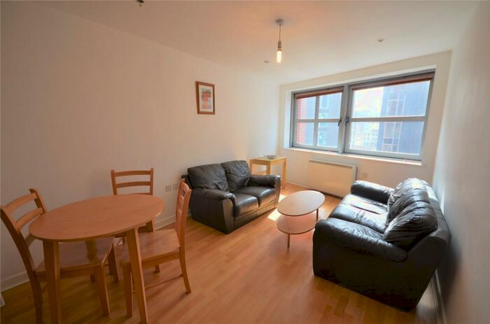 2 Bedroom Apartment To Rent In Montana House, Princess Street, Manchester, M1