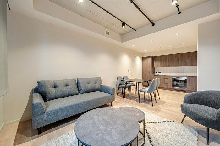 2 Bedroom Flat To Rent In Setl, Ludgate Hill, Birmingham, B3