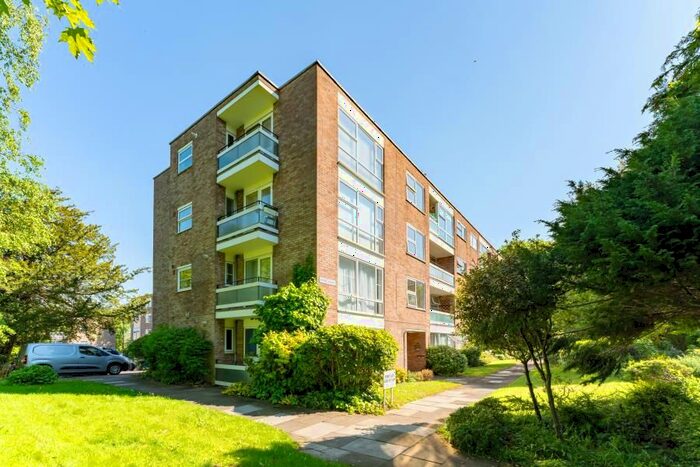 1 Bedroom Flat To Rent In Cleveland Road, London, W13