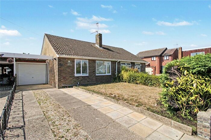 2 Bedroom Bungalow To Rent In Meadow Way, Norwich, Norfolk, NR6