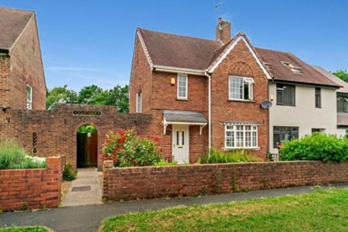 4 Bedroom Semi-Detached House For Sale In St. Leonards Place, Malinslee, TF4