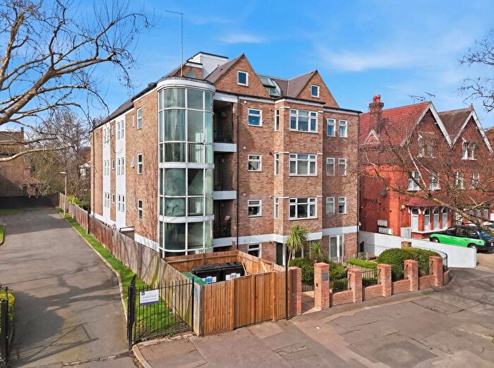 2 Bedroom Flat For Sale In Roca Court, Hermon Hill, Wanstead, E11