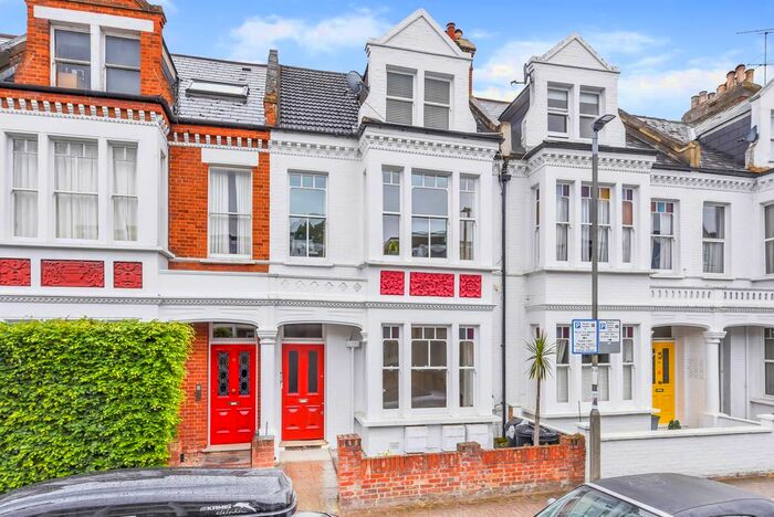 1 Bedroom Flat To Rent In Chelverton Road, London, SW15