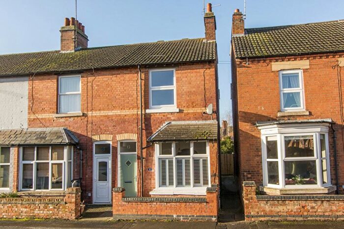 3 Bedroom End Of Terrace House For Sale In Cross Street, Market Harborough, LE16