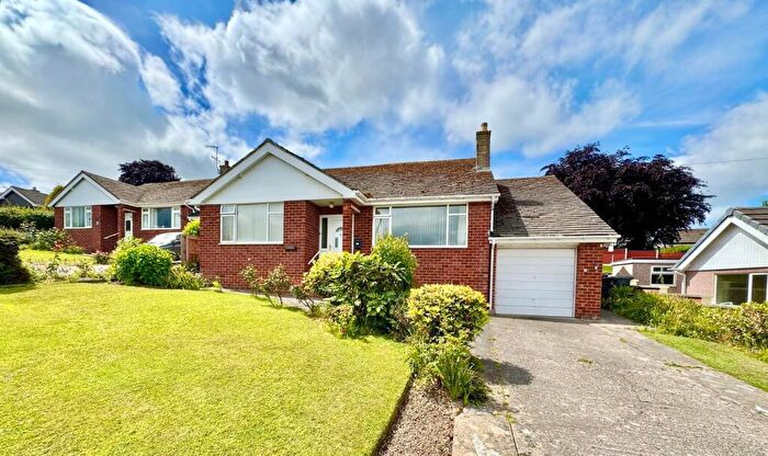 2 Bedroom Detached Bungalow For Sale In Bryn Celyn, Conwy, LL32