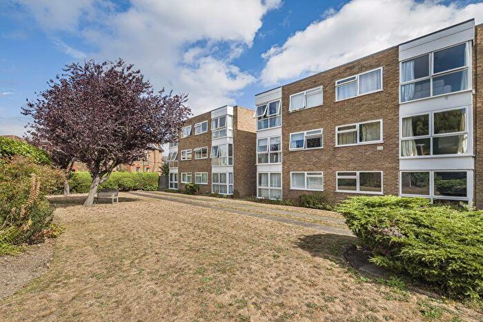 1 Bedroom Flat For Sale In Highview Road, Sidcup, DA14