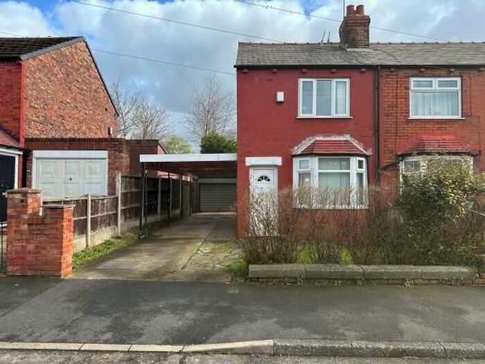 2 Bedroom Town House For Sale In French Street, Widnes, Cheshire, WA8
