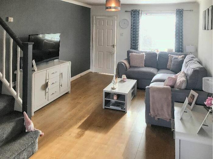3 Bedroom Semi-Detached House For Sale In The Ridings, Fakenham, Norfolk, NR21