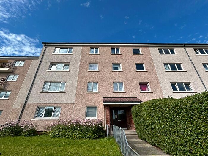 2 Bedroom Flat To Rent In Heathcot Avenue, Drumchapel, Glasgow, G15