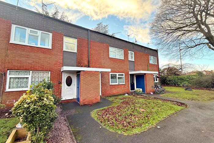 2 Bedroom Apartment For Sale In Beechfield Close, Sale, M33