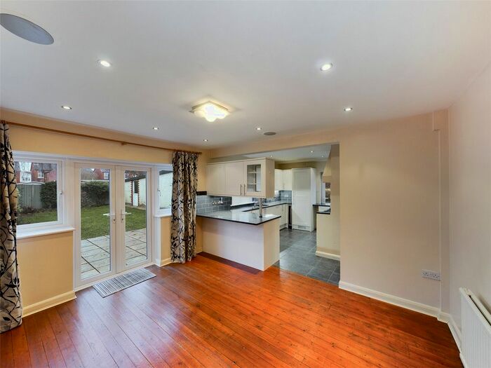 3 Bedroom Semi-Detached House To Rent In Foxwell Drive, Hucclecote, Gloucester GL3