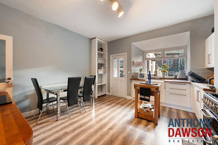 3 Bedroom Terraced House For Sale In Sutcliffe Street, Briercliffe, BB10