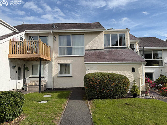 2 Bedroom Terraced House For Sale In Ffordd Garnedd, Y Felinheli, Gwynedd, LL56