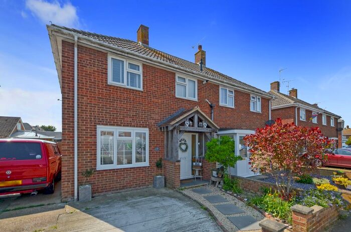 2 Bedroom Semi-Detached House For Sale In The Derings, Lydd, TN29