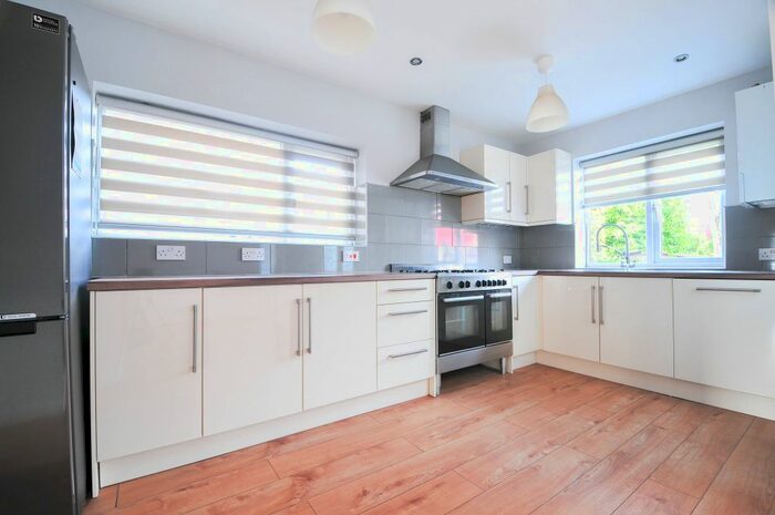 3 Bedroom Semi-Detached House To Rent In Cuthbert Road, Cheadle, SK8