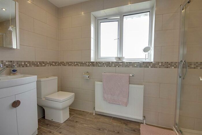 4 Bedroom Detached House For Sale In Briar Close, Newport, HU15