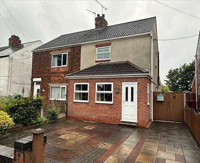 2 Bedroom Semi-Detached House To Rent In Grange Lane South, Scunthorpe, DN16