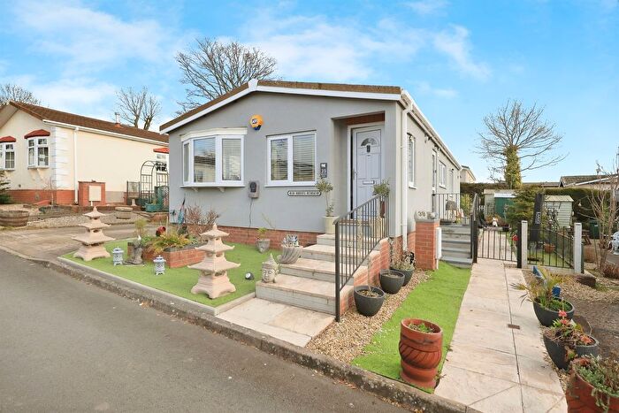 2 Bedroom Mobile/park Home For Sale In Netherton, Highley, Bridgnorth, WV16