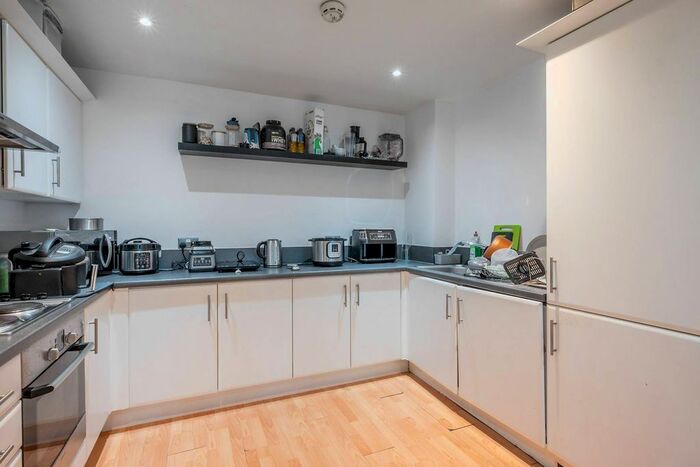 1 Bedroom Flat To Rent In Chapter Road, Colliers Wood, London, SW19