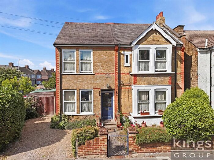 7 Bedroom Detached House For Sale In Durants Road, Enfield, EN3