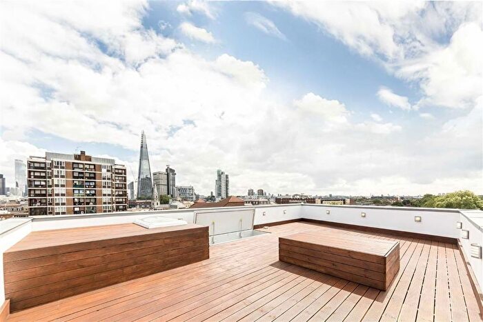 3 Bedroom Flat To Rent In Great Suffolk Street, Borough, SE1