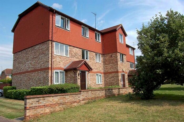 2 Bedroom Flat To Rent In Ramshaw Drive, Springfield, Chelmsford, CM2