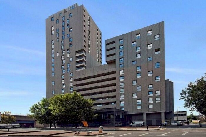 1 Bedroom Apartment To Rent In Prestons Road, London, E14