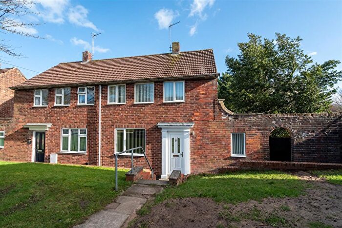 2 Bedroom Semi-Detached House To Rent In Hammerton Close, York, YO26