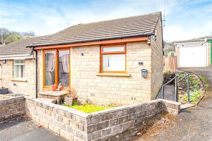 1 Bedroom Bungalow For Sale In Crowther Close, Slaithwaite, Huddersfield, HD7