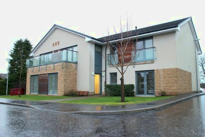 2 Bedroom Flat To Rent In Station Road, Carluke, ML8