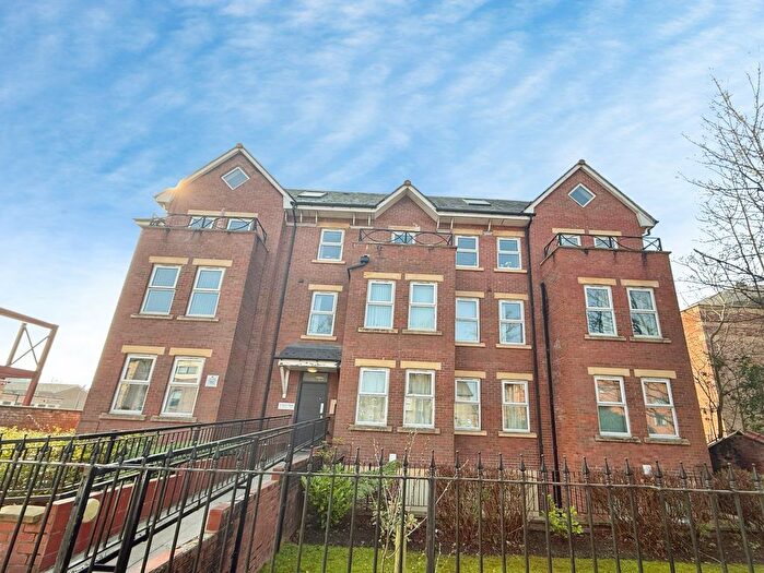 2 Bedroom Flat To Rent In Wilbraham Road, Manchester, Greater Manchester, M14