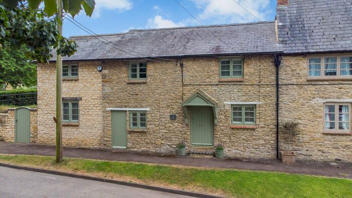 5 Bedroom Semi-Detached House For Sale In Church Street, Somerton, Bicester, Oxfordshire, OX25