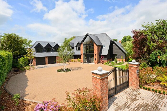 5 Bedroom Detached House For Sale In Penton Hall Drive, Staines-Upon-Thames, Surrey, TW18