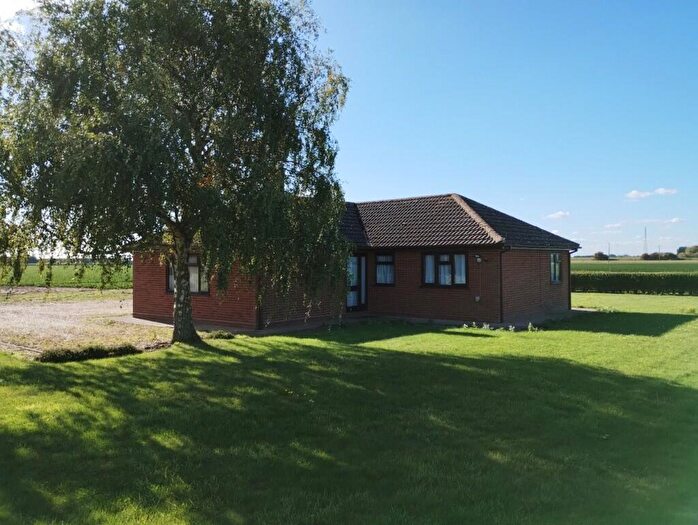 3 Bedroom Detached Bungalow To Rent In Red Cow Drove, Moulton Marsh, PE12