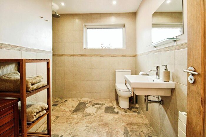 4 Bedroom Detached House For Sale In Grimson Close, Sully, Penarth, CF64