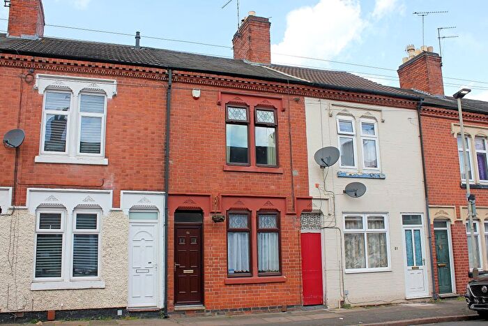 2 Bedroom Terraced House For Sale In Cranmer Street, Leicester, LE3