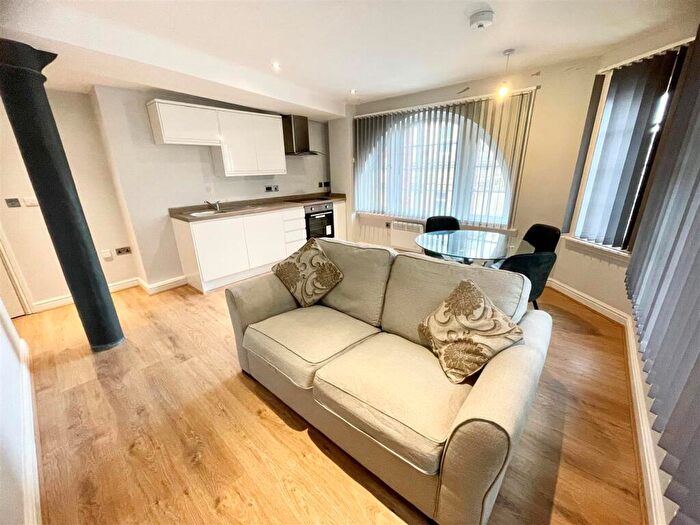 1 Bedroom Apartment To Rent In Princes Buildings, Dale Street, L2