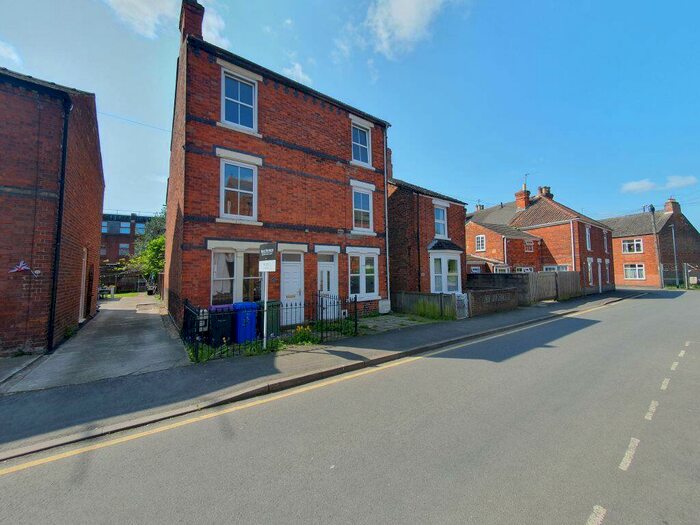 3 Bedroom House To Rent In Tower Street, Boston, PE21