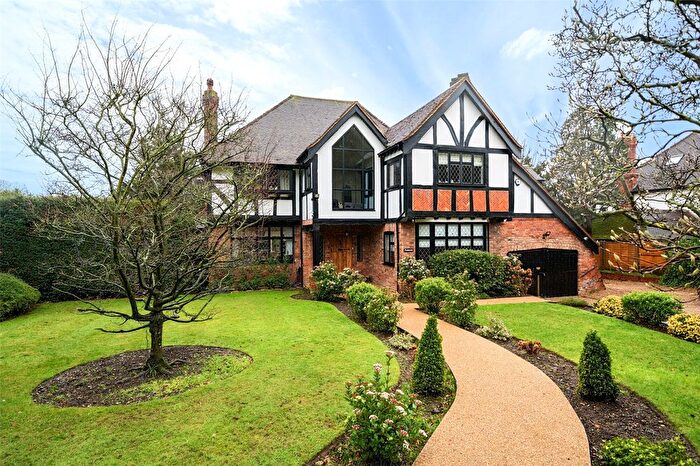 5 Bedroom Detached House For Sale In Bickley Park Road, Bromley, BR1