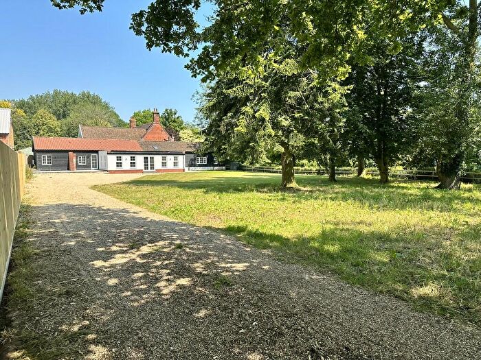 3 Bedroom Semi-Detached Bungalow For Sale In Banham, NR16