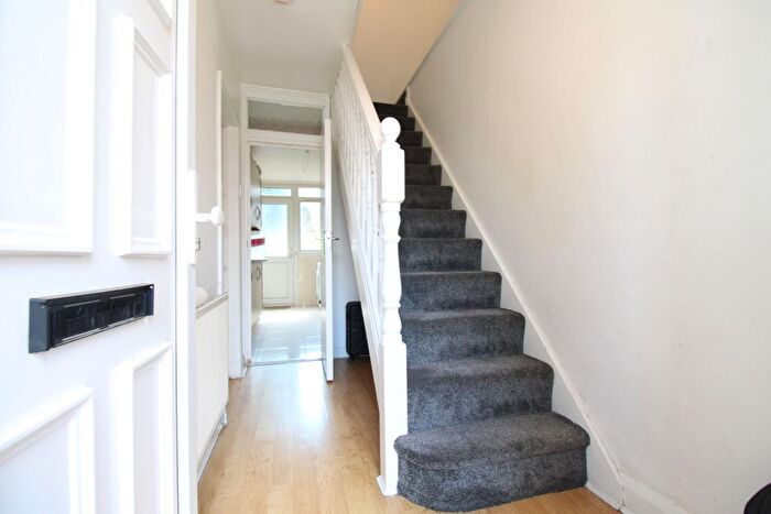 3 Bedroom Terraced House To Rent In Cowper Street, Luton, LU1