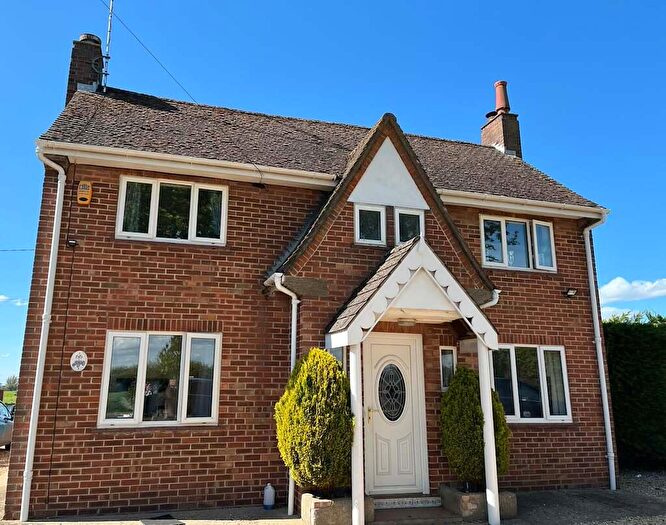 3 Bedroom Detached House To Rent In Common Road, PE34