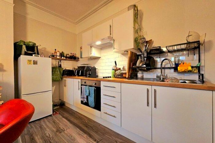 1 Bedroom Flat To Rent In Queen Anne Avenue, Bromley, BR2