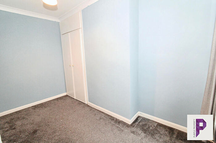 3 Bedroom Terraced House For Sale In Livingstone Road, Gillingham, Kent, ME7