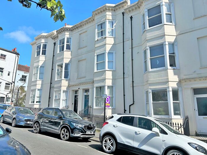 1 Bedroom Flat For Sale In Clarence Square, Brighton, BN1