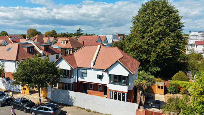 4 Bedroom Terraced House For Sale In Felstead Road, London, E11