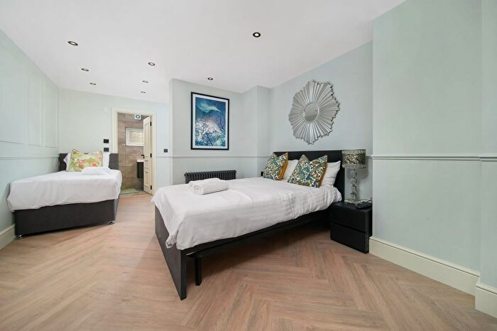 1 Bedroom Studio To Rent In Dorset Road, London, SW8