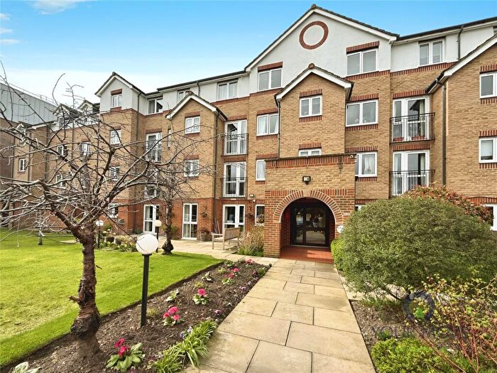 1 Bedroom Flat To Rent In Cranley Gardens, Wallington, SM6